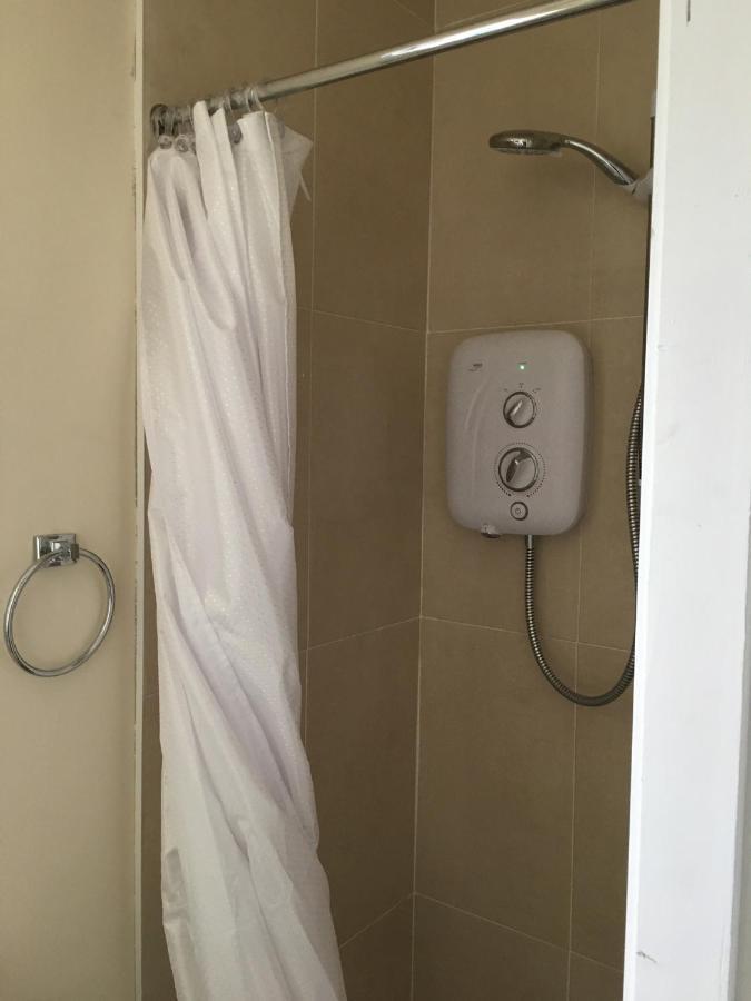 Double Rooms & Twin Rooms Rahoon Galway Esterno foto