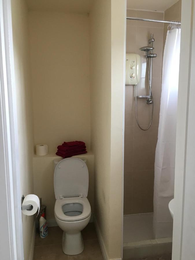 Double Rooms & Twin Rooms Rahoon Galway Esterno foto