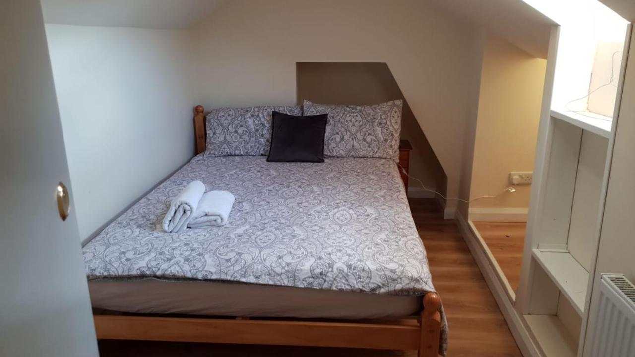 Double Rooms & Twin Rooms Rahoon Galway Esterno foto