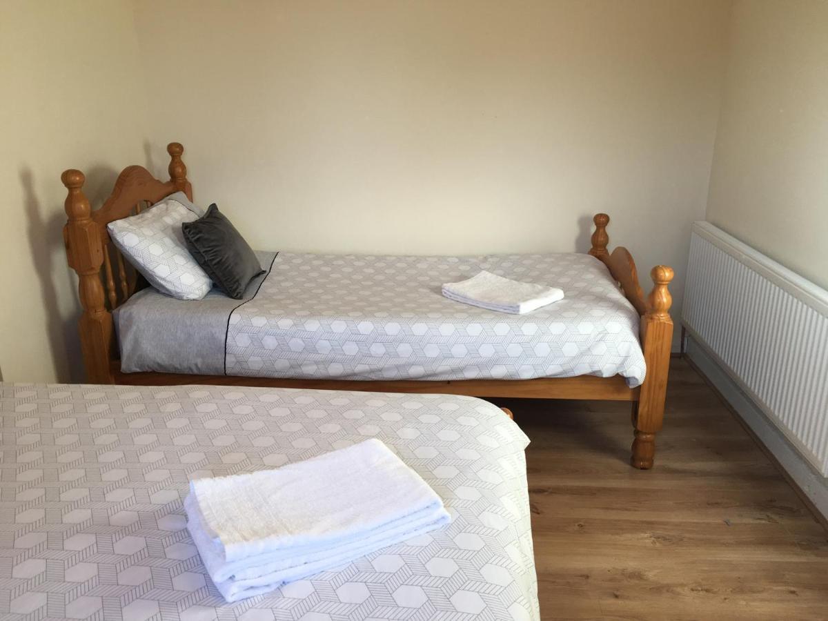 Double Rooms & Twin Rooms Rahoon Galway Esterno foto