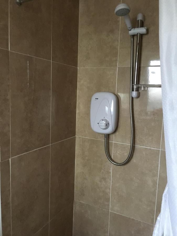 Double Rooms & Twin Rooms Rahoon Galway Esterno foto
