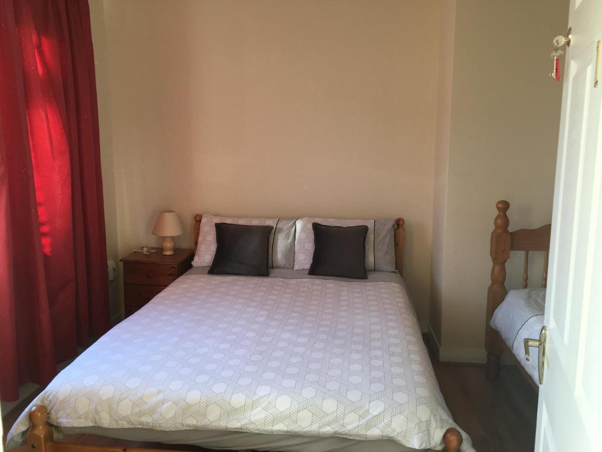 Double Rooms & Twin Rooms Rahoon Galway Esterno foto