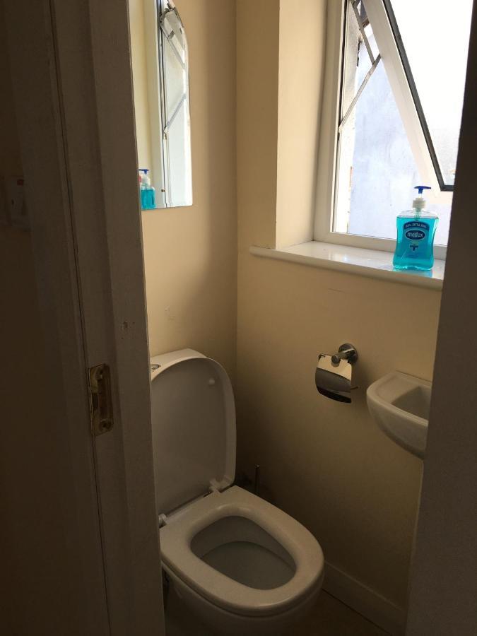 Double Rooms & Twin Rooms Rahoon Galway Esterno foto
