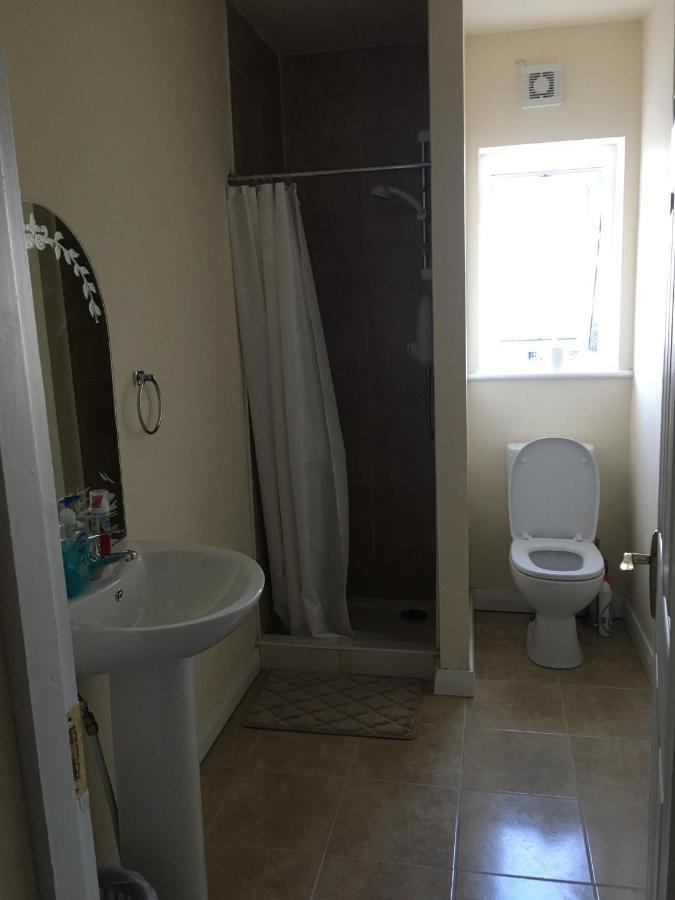 Double Rooms & Twin Rooms Rahoon Galway Esterno foto