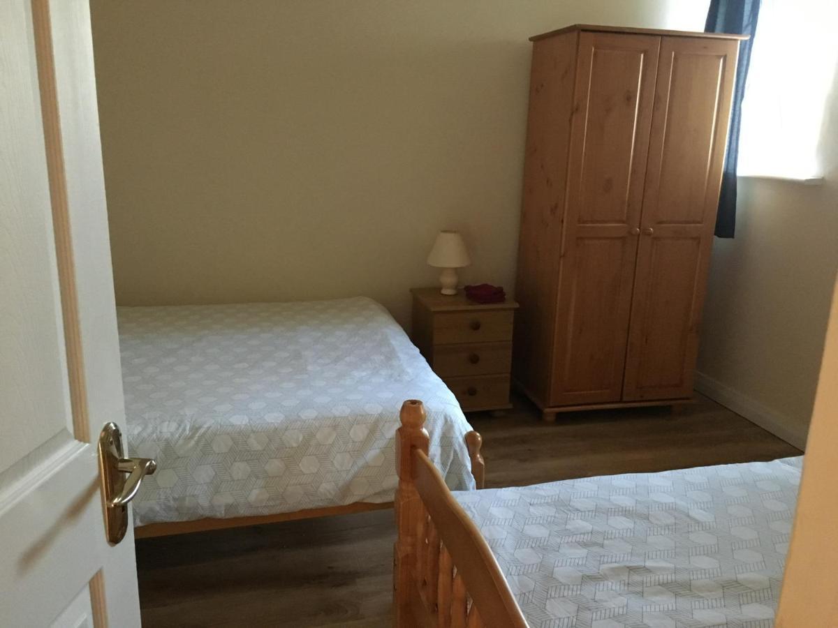 Double Rooms & Twin Rooms Rahoon Galway Esterno foto