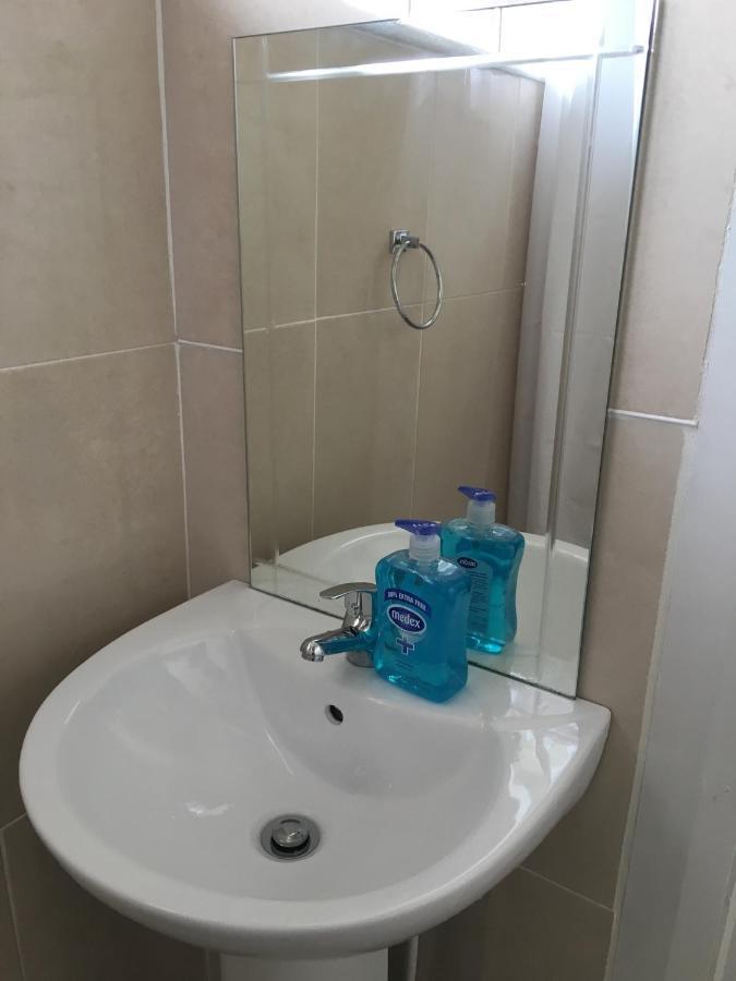 Double Rooms & Twin Rooms Rahoon Galway Esterno foto
