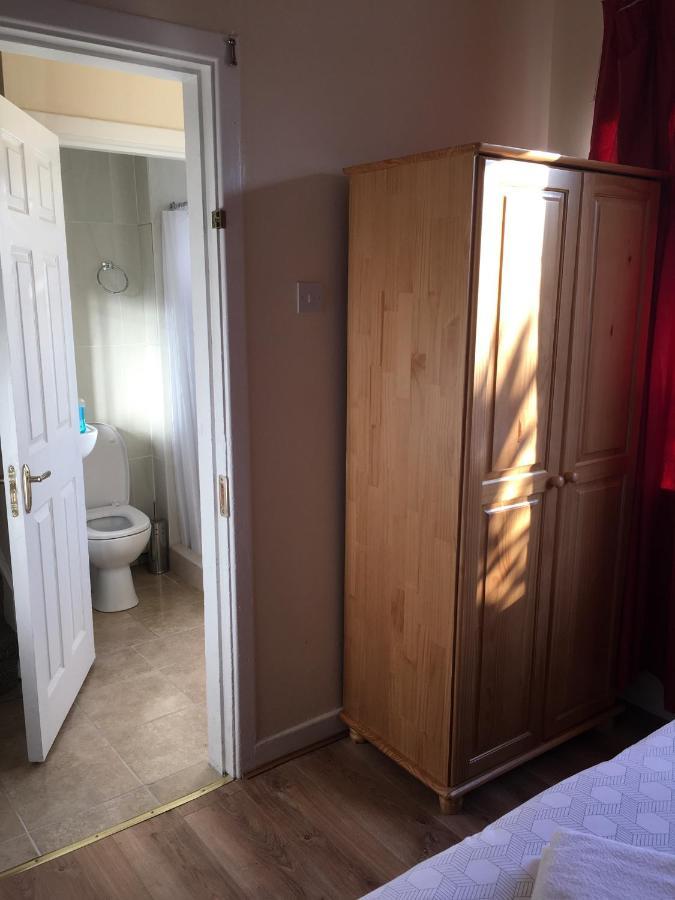 Double Rooms & Twin Rooms Rahoon Galway Esterno foto