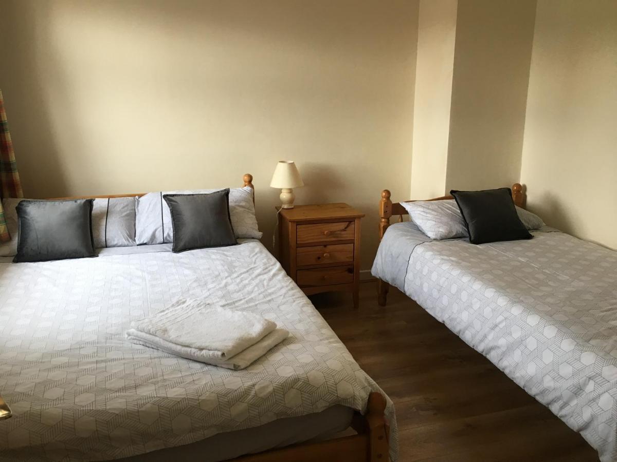 Double Rooms & Twin Rooms Rahoon Galway Esterno foto